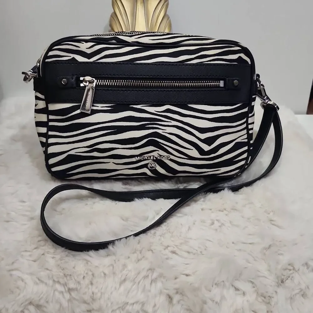 Michael Michael Kors Jet Set Large East West Crossbody bag in a zebra animal pri
